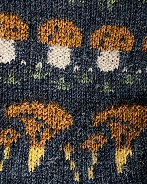 Woolen socks with mushroom pattern